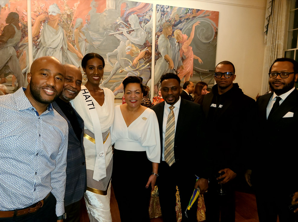 Miss Universe Haiti with Wheatley school team